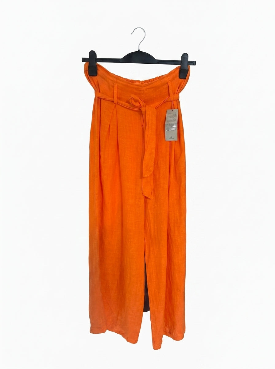 ITALY Trousers (Pantaloni) // – A vibrant accent and comfort