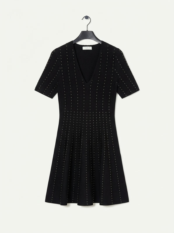 Трикотажное платье Sandro с кристаллами на вешалке, чёрное