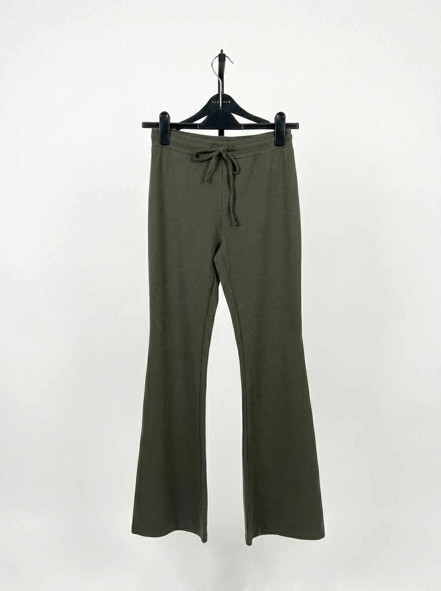 Premium Italian Trousers – Elegance and Sophistication