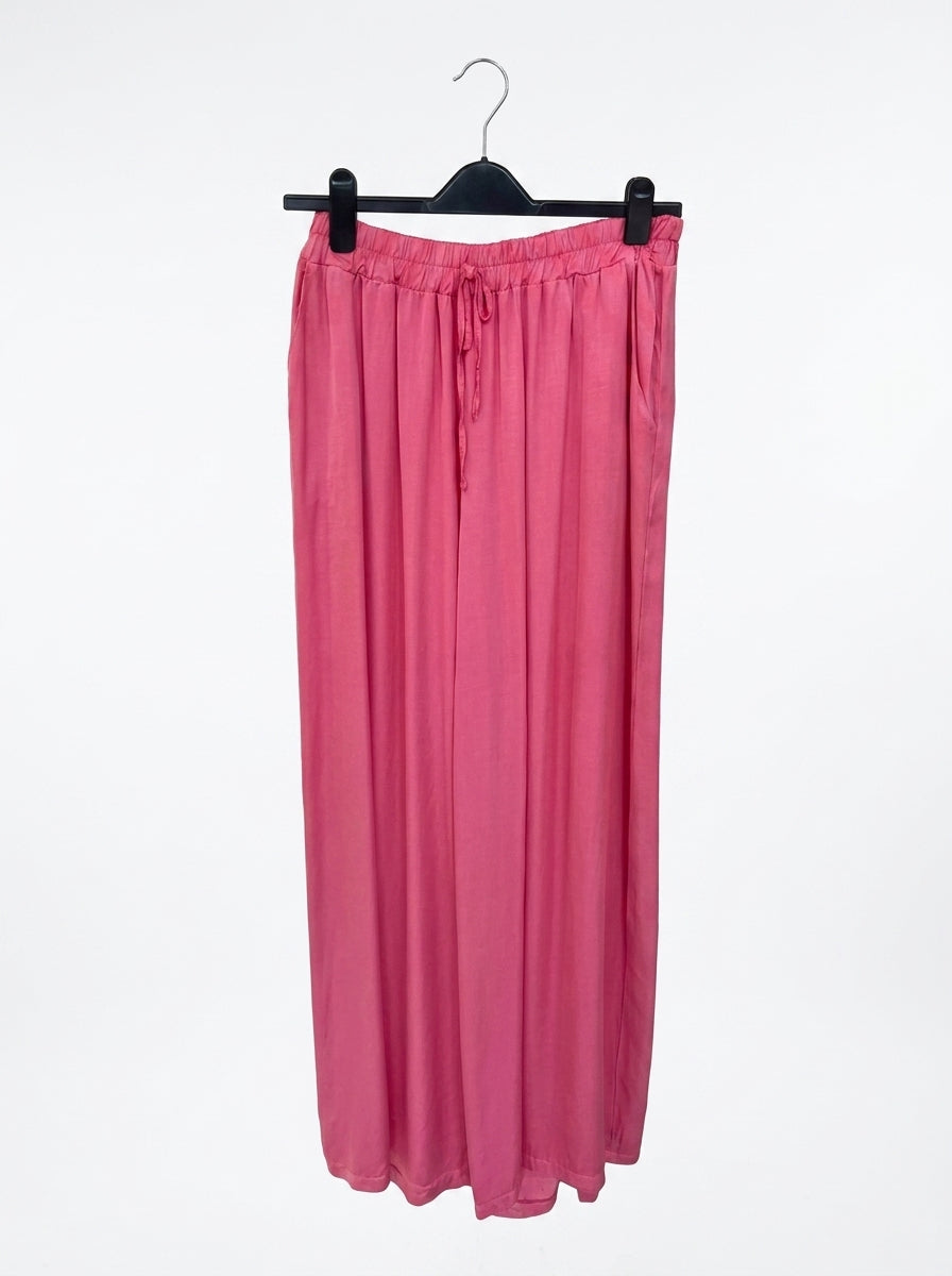 Italian Trousers – A Bold Statement and Comfort