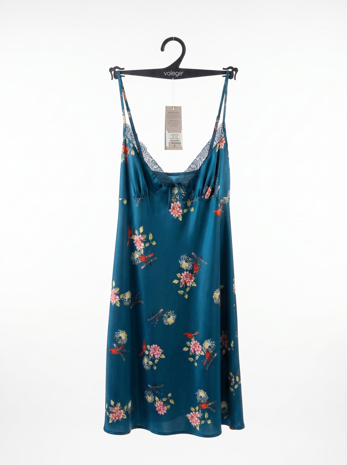 Exquisite pajamas/nightgown from the Valege brand