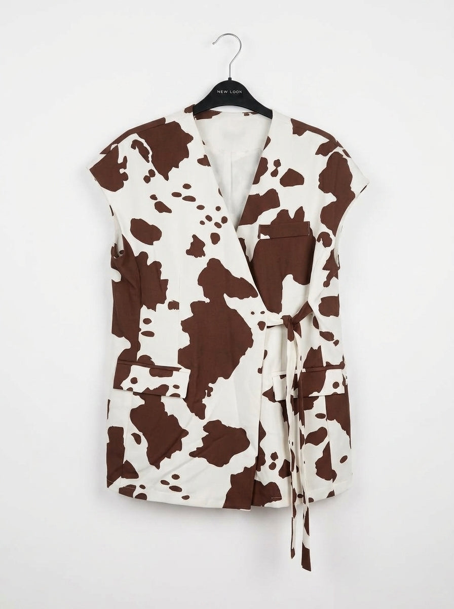 Blouse/Vest ITALY – An elegant chocolate accent