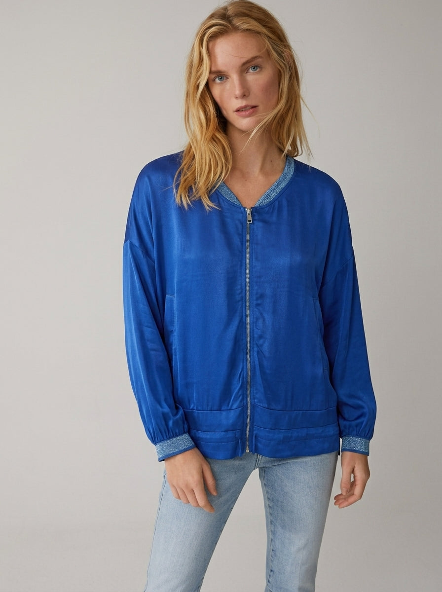 UNICO Italian bomber jacket – A bright accent for your look