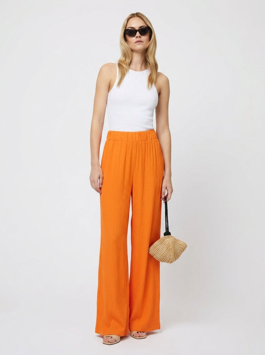 NEST Italian trousers – A vibrant accent