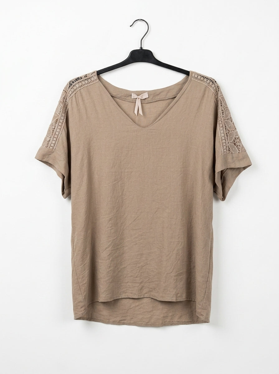 ITALY Blouse – Minimalism and style